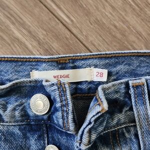Levi's High Rise Blue Jeans